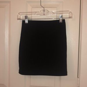 black ribbed mini skirt